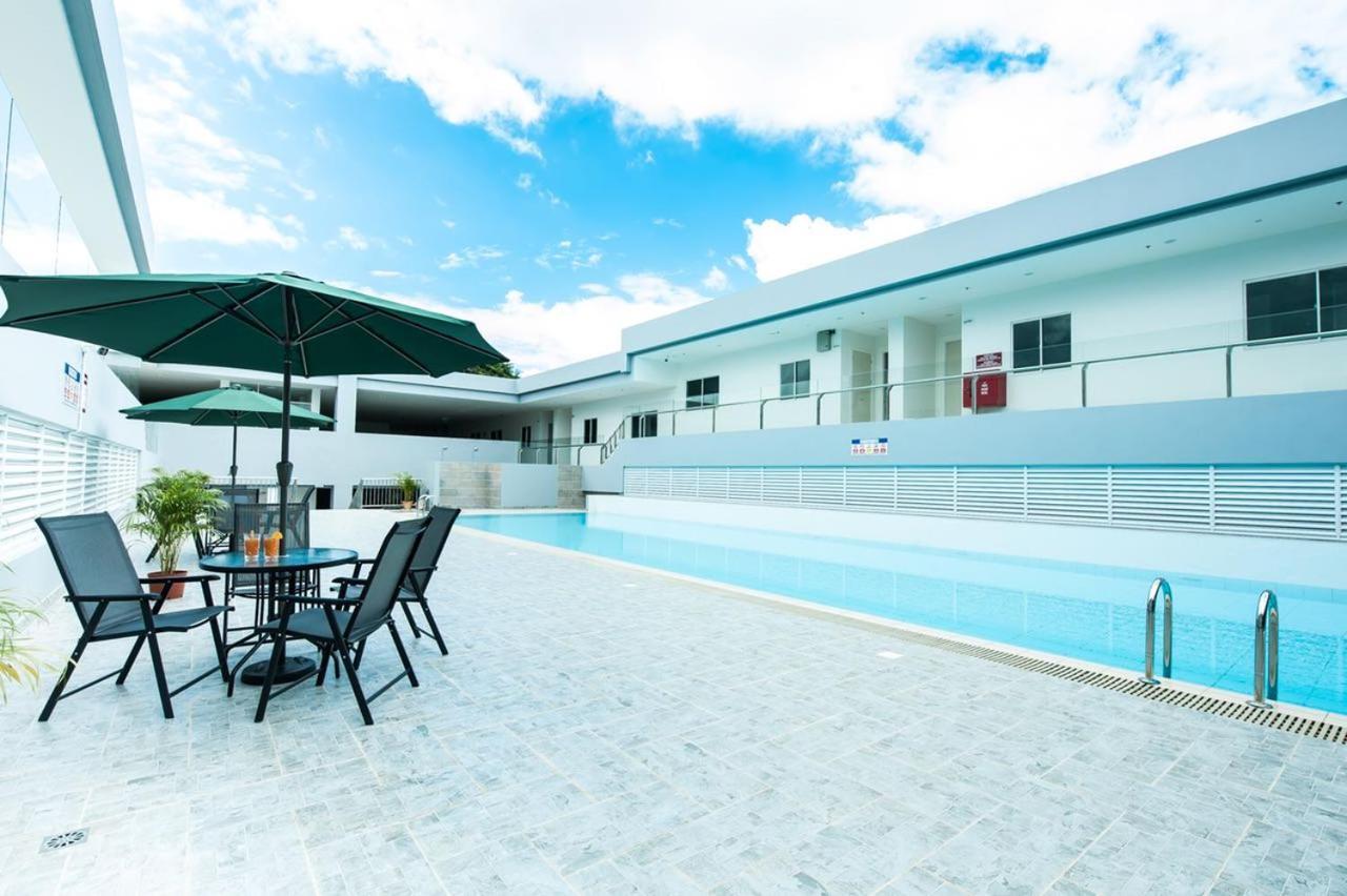 Aman Hills Hotel Kampong Timbunan Bagian luar foto