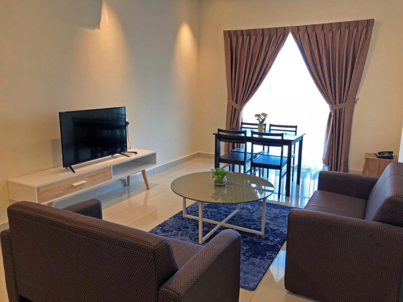 Aman Hills Hotel Kampong Timbunan Bagian luar foto