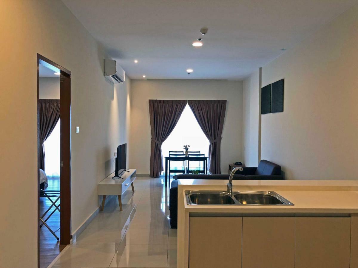 Aman Hills Hotel Kampong Timbunan Bagian luar foto